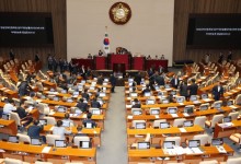 과방위 11회 vs 국방위 0회… 독주와 방치에 민생 외면