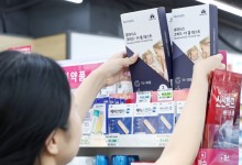 “코로나, 방학·휴가 끝나는 이달 3~4째주 절정…감기약 먹어도 돼”