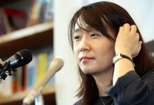 한강, 싱어송라이터 과거… “악뮤 노래 듣다 택시서 눈물”