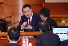 尹 ‘옥중 메시지’에 설 연휴에도 쪼개진 국회…與 “개별적 면회” 野 “파렴치”
