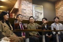 ‘건국전쟁2’ 본 장동혁 “역사 관점 존중”… 오영훈 “제주도민 모욕”
