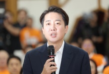 이준석 "한동훈, 당 대표 안 나온다고 하다 나올 것…나가면 이긴다"