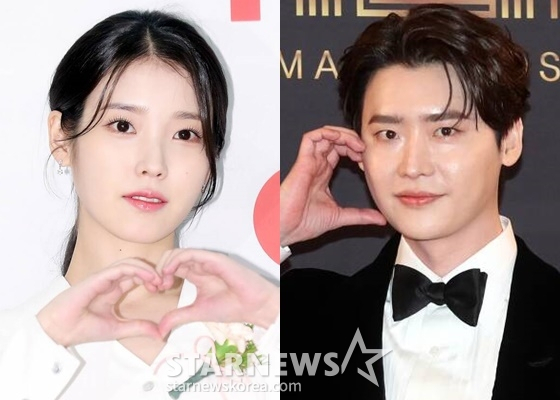 '응원봉 든' 이종석, <b>아이유 콘서트</b> 관람..<b>애정전선</b> 이상無 [스타이슈]