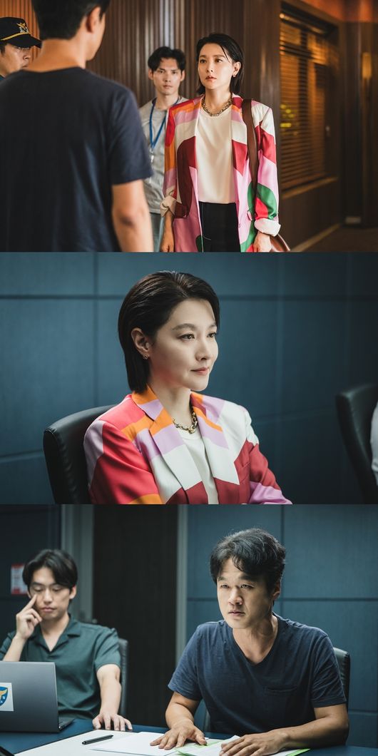 <b>이영애 긴급</b> 체포..명예 흠집내기(‘<b>마에스트라</b>’)