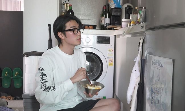 "심각하다" vs "털털하다"..<b>박서함</b>, 집 위생 상태 '에러' 갑론을박 [Oh!쎈 이...