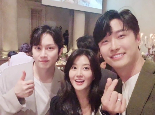 김희철·박수홍→이수민♥원혁까지..임라라♥손민수 결혼식 인증샷