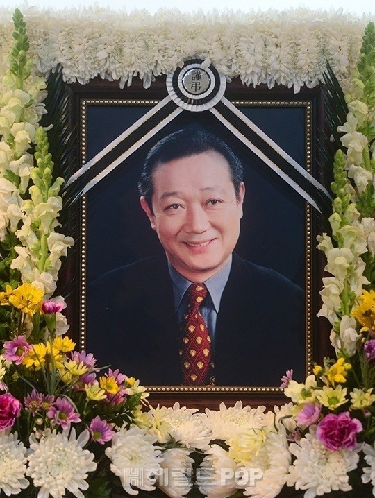 [팝업]故 <b>민욱</b>, 오늘(2일) <b>7주기</b>..<b>두경부암</b> 투병 끝 별세한 우리들의 