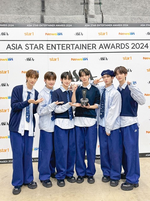 TWS, ASEA 2024서 <b>데뷔</b> 후 첫 <b>신인상</b> "큰 행복 주셔서 감사"