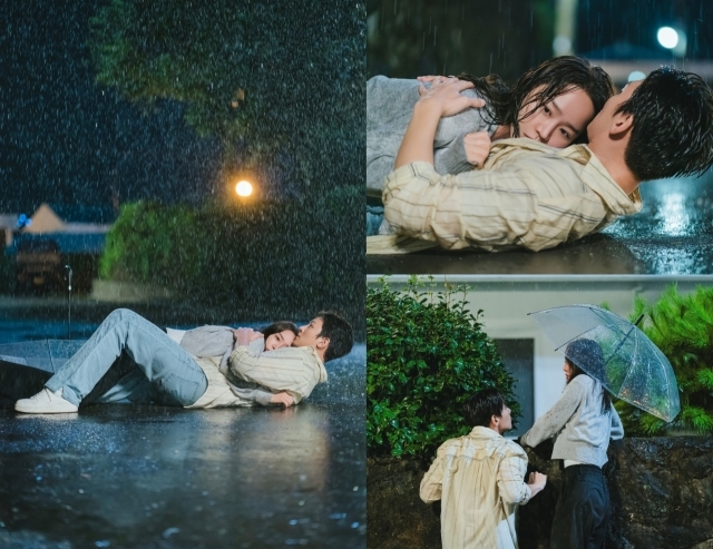 '웰컴투 <b>삼달리</b>' <b>지창욱</b>·신혜선, 빗속 포옹 포착 '멜로 무드 ON' [오늘밤TV]