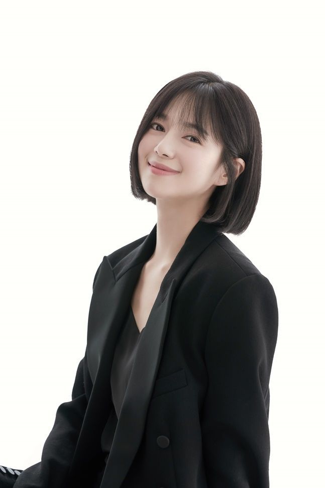 <b>이엘리야</b>, 클로버컴퍼니와 <b>전속계약</b>…<b>한석규와</b> 한솥밥