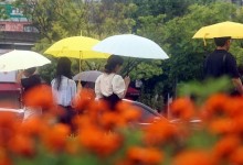 밤 길어지는 '추분'…전국 곳곳 강풍 동반한 소나기[내일 날씨]