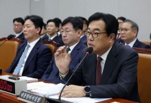 정진석 "윤 대통령, 명태균이 경선 룰 간섭해 매몰차게 끊었다"