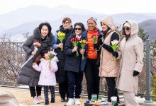 에버랜드 찾은 12개국 주한대사 가족 "튤립축제 최고"