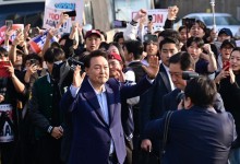 윤 전 대통령, 서초동 사저 복귀…"나라·국민 위한 새로운 길 찾겠다"