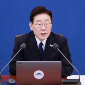 李대통령 "경찰, 뼈 깎는 각오로 내부 자정·제도 개선 나서야"