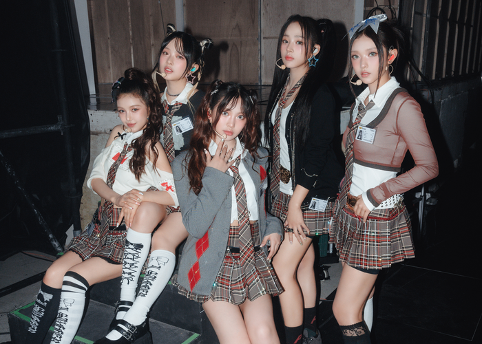 <b>뉴진스</b>, 美빌보드→英가디언 ‘<b>올해의</b> 노래·앨범’ 휩쓸다