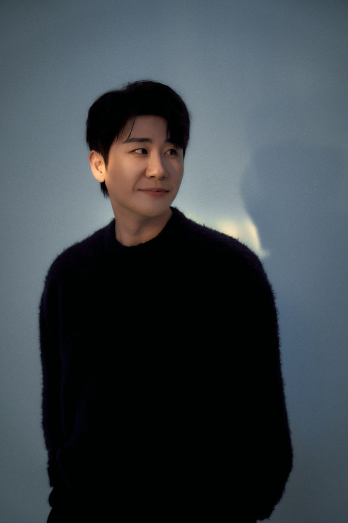 <b>영탁</b>, <b>어비스 컴퍼니와 전속계약</b>···선미·멜로망스와 한솥밥