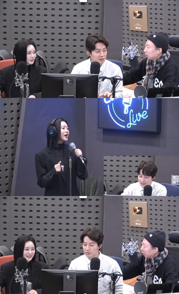 <b>홍지윤</b> “허경환과 듀엣으로 앨범낼 뻔” (라디오쇼)