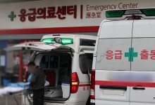 "응급실 붕괴 아니다"‥"문만 열면 정상인가"
