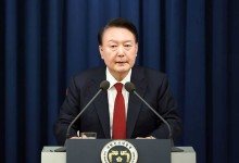 비상계엄 사태 후 윤 대통령 국정지지율 13%로 급락