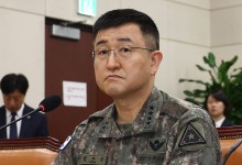 검찰, '전 계엄사령관' 박안수 육군참모총장 소환 조사