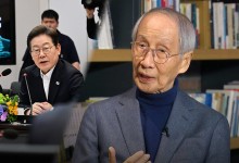 윤여준 "이재명, 가장 유력한 후보‥경제 나름 전문성 있어"