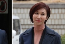 최태원·노소영, 나란히 혼주석에…재계도 축하행렬