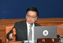 최 대행 "관세 전쟁에 車·2차전지·가전 이미 타격"