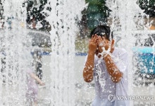 내일도 '찜통'…낮 최고 35도 무더위