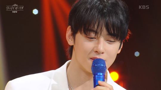 ‘레드카펫’ <b>차은우</b>, 故 <b>문빈</b> 떠올리며 <b>눈물</b> “힘들고 많이 울었다”