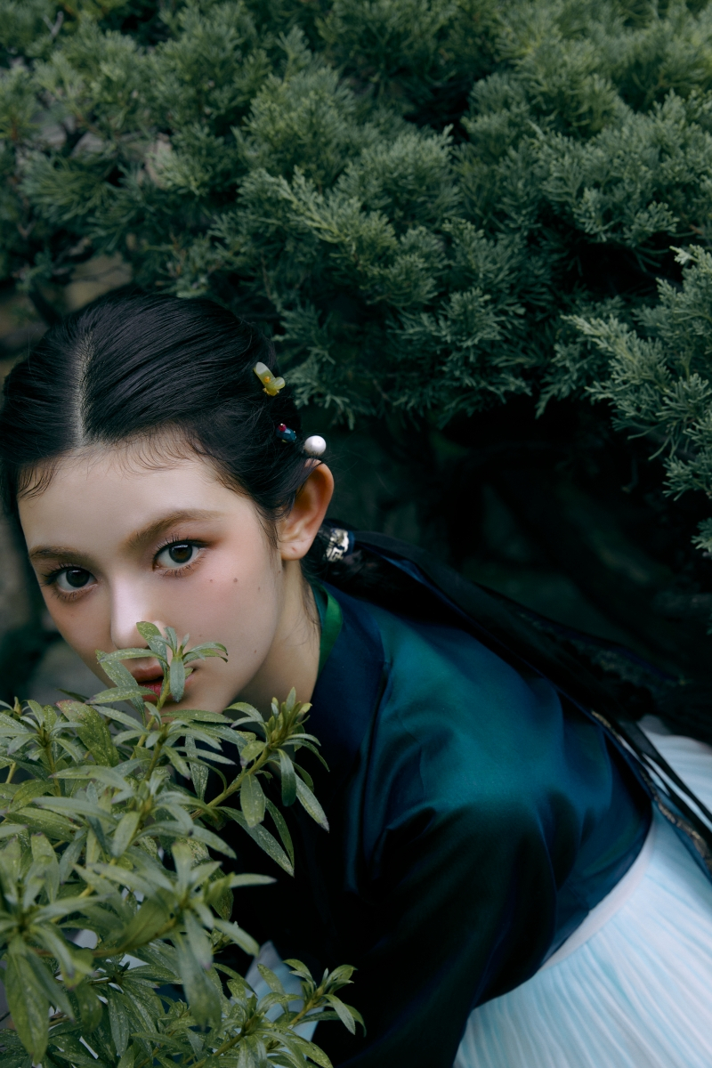 <b>뉴진스</b> 다니엘, ‘코리아 온 스테이지’ <b>단독</b> MC… 21일 개최 [공식]