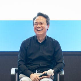 “하반기 경영 화두는 AI” ...진옥동 회장, ‘AI 실전 역량’ 강화 지시