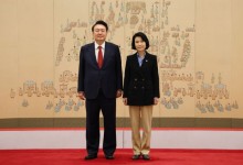 尹대통령, 이진숙 방통위원장 임명장 수여…"고생 많다"