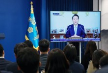 윤 대통령 "의대 모집 차질 없다…전문의·PA간호사 중심으로"