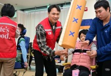 LG전자 임직원들, 설 앞두고 장애인 센터서 봉사활동