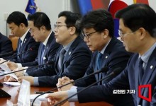 상법, 본회의 상정 연기…野 "반도체특별법 패스트트랙"