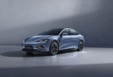 BYD, 중형 세단 '씰' 공개…"4750만~5250만 가격대 논의 중"[서울모빌리티쇼]