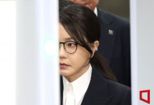 '김건희 명품백·주가조작 의혹 보도' CBS 제재…법원 "언론 자유 침해, 취소해야"