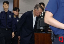 "尹, 체포 막으려 '총 한 번만 쏘면 되지 않느냐'고 해"…경호처 전 간부 법정 증언
