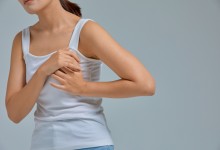 한쪽 유방암 걸린 후 양쪽 유방 절제?...생존률 봤더니
