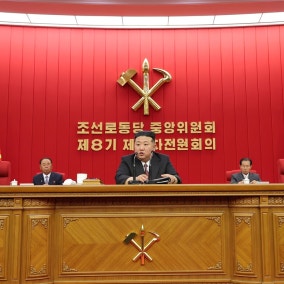 한반도 덮친 먹구름, 김정은의 강경 군사 노선?