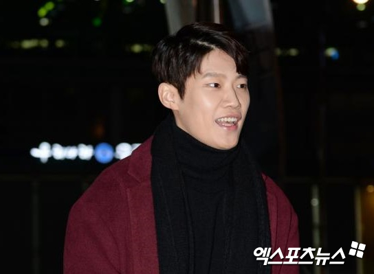 <b>신주환</b>, 품절남 배우 합류…<b>동종업계 종사자와</b> 오늘(3일) 결혼 [엑's 투데이...