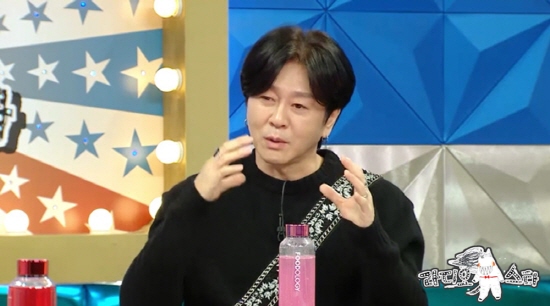 '암 완치' <b>윤도현</b> "<b>김우빈</b> 사진 보고 희귀함 투병기 공개" (라스)