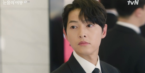'<b>눈물의 여왕</b>' <b>송중기</b>, 김지원 이혼 변호사 '빈센조' 됐다