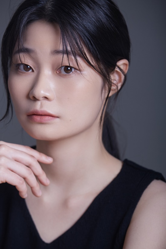 [단독] '<b>피라미드 게임</b>' 정하담, 새 소속사 찾는다 'FA'