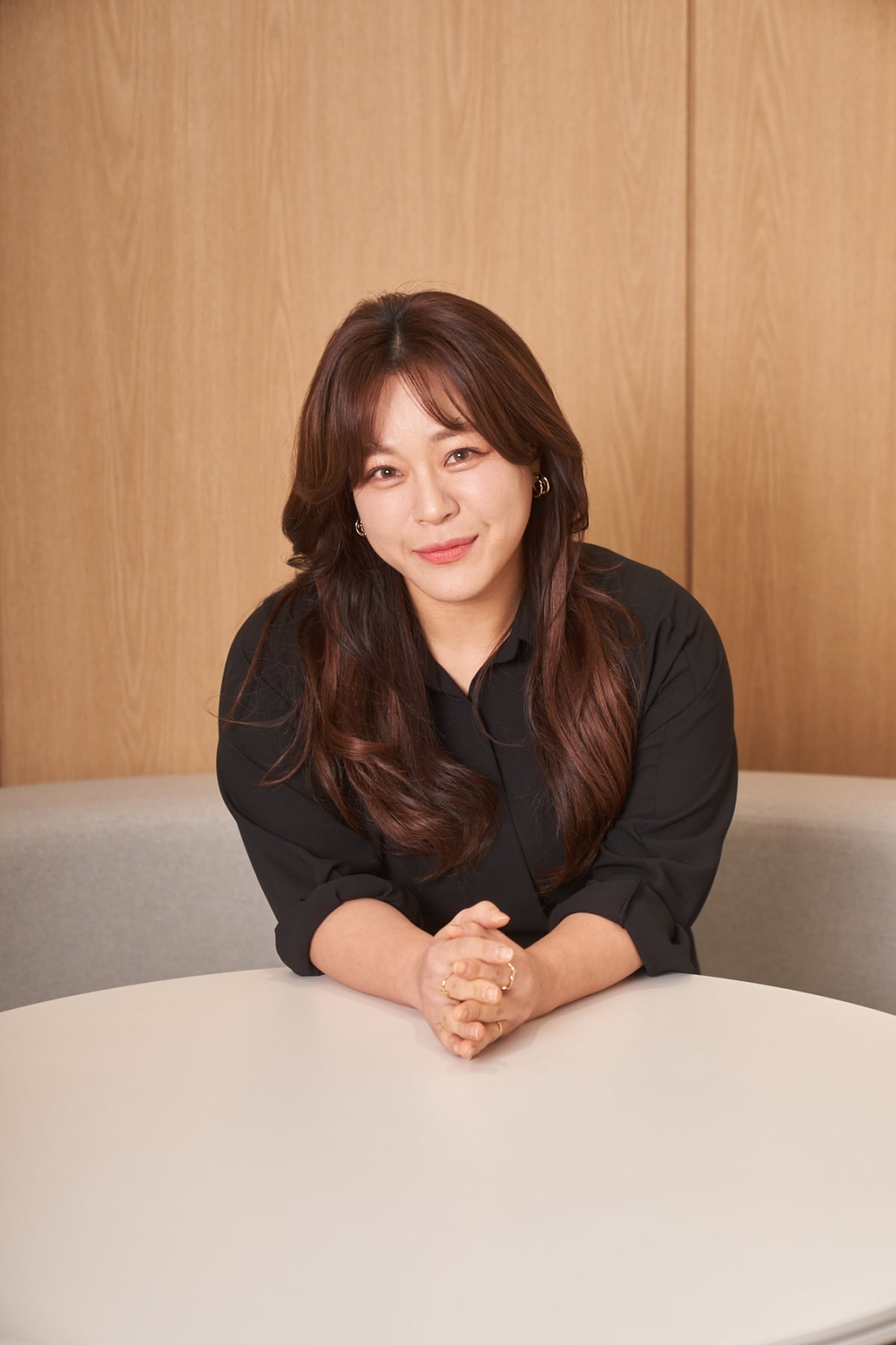 <b>이영현</b> "첫 예능 고정 얼떨떨…제작진에 왜 나였냐고 물어" ('<b>놀던언니2</b>')
