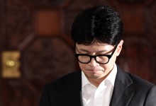 한동훈, 내일 거취 표명… 내홍 커지는 與
