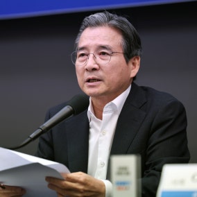 국힘, 김용범 정책실장 경질 촉구 “‘오징어 게임' 증시 주범”