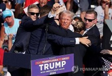 美 FBI "트럼프 총격범, 바이든 행사도 검색…범행동기 불명확"