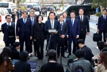 정청래 "尹파면, 현명한 역사적 판결…민주주의와 국민의 승리"